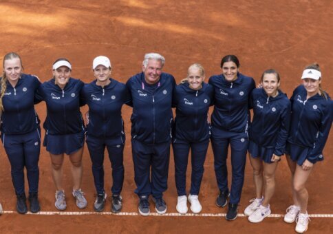 Teamfoto der 1. Damenmannschaft Tennis 65 Eschborn